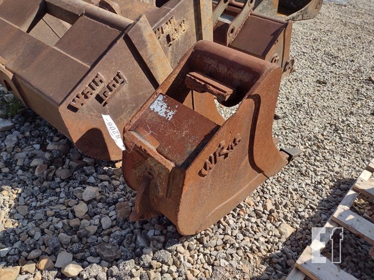 12-inch-bucket-image-2