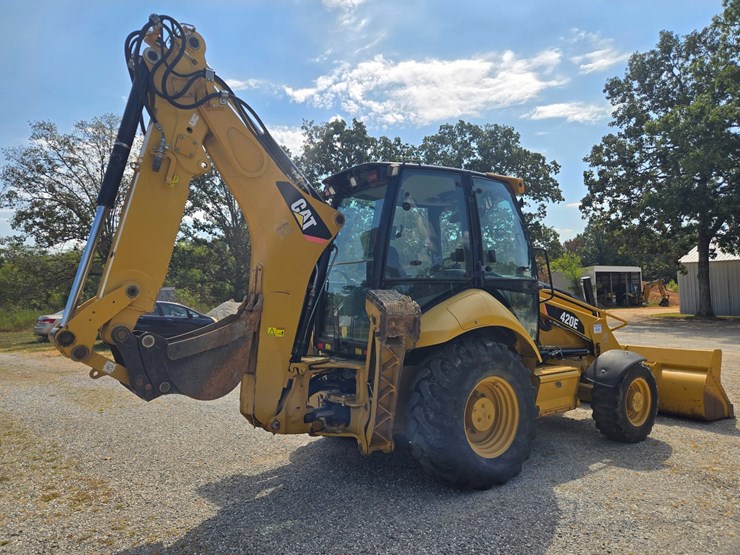 caterpillar-420e-image-14