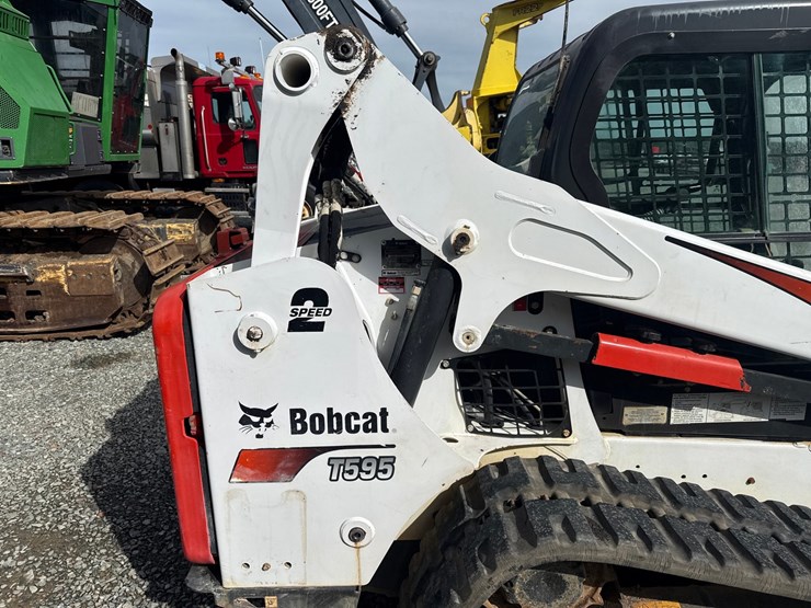 2019-bobcat-t595-image-21