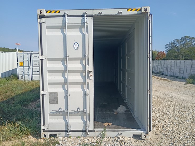 #l85-000-•-40ft-container-image-10