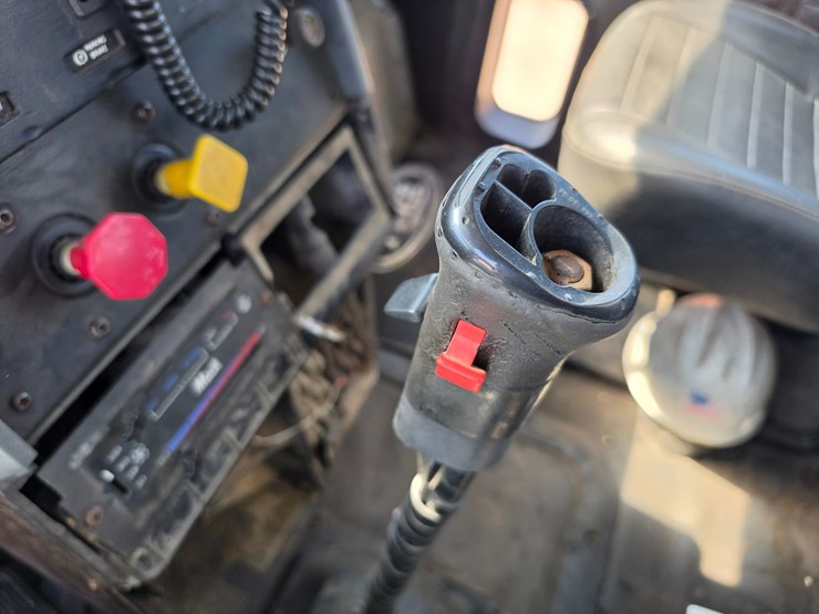 1997-mack-ch600-image-88