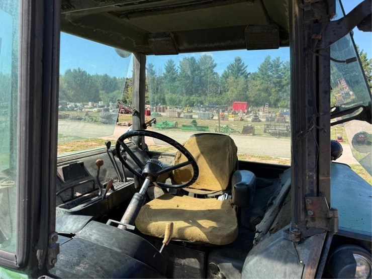 john-deere-4840-image-10
