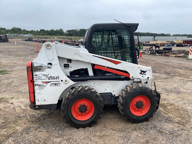 #1061-•-2017-bobcat-s630-skid-steer-image-8