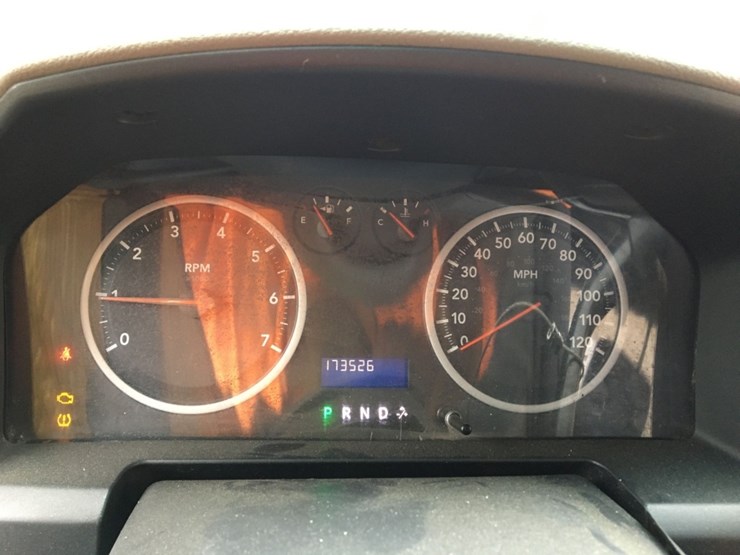 2012-dodge-1500-image-8