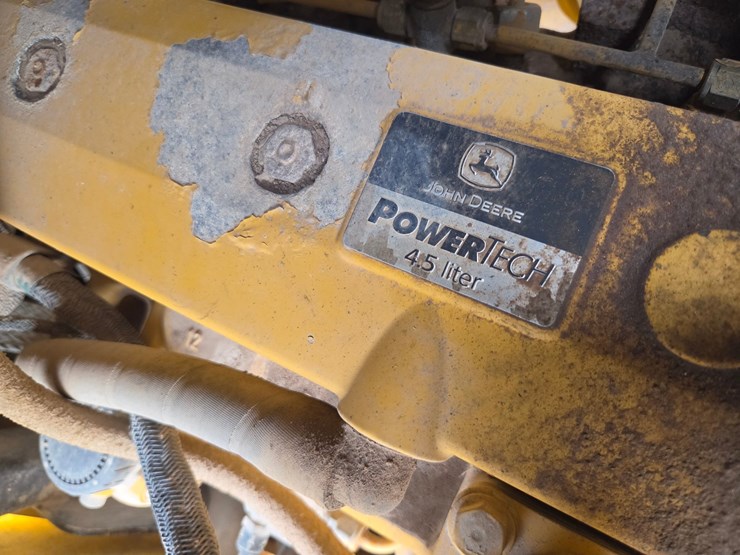 2004-deere-650h-xlt-image-24