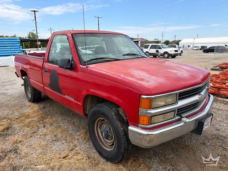 1998-chevrolet-silverado-2500-image-2