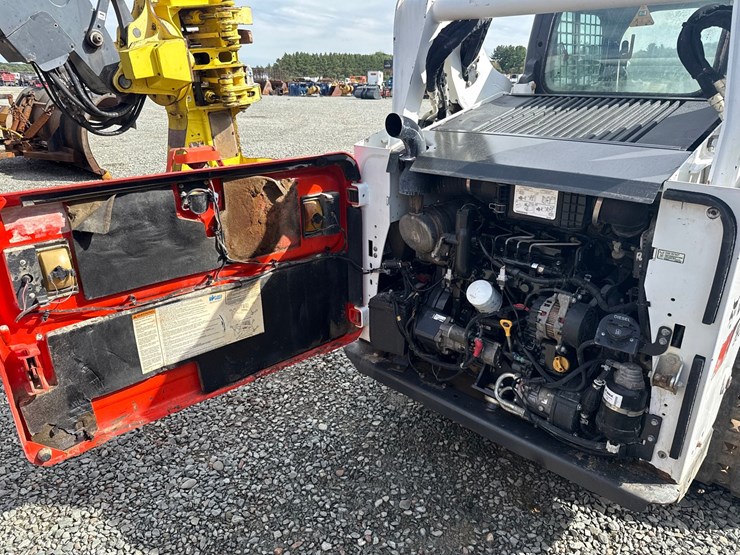 2019-bobcat-t595-image-23