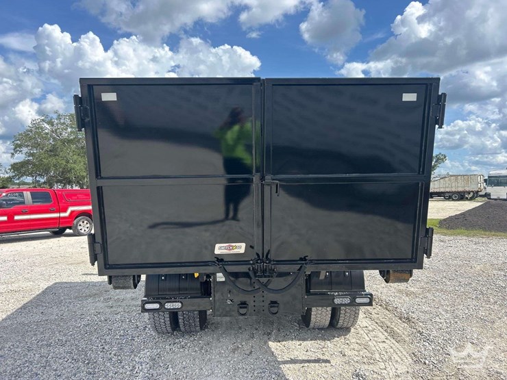 2019-ford-f750-image-18