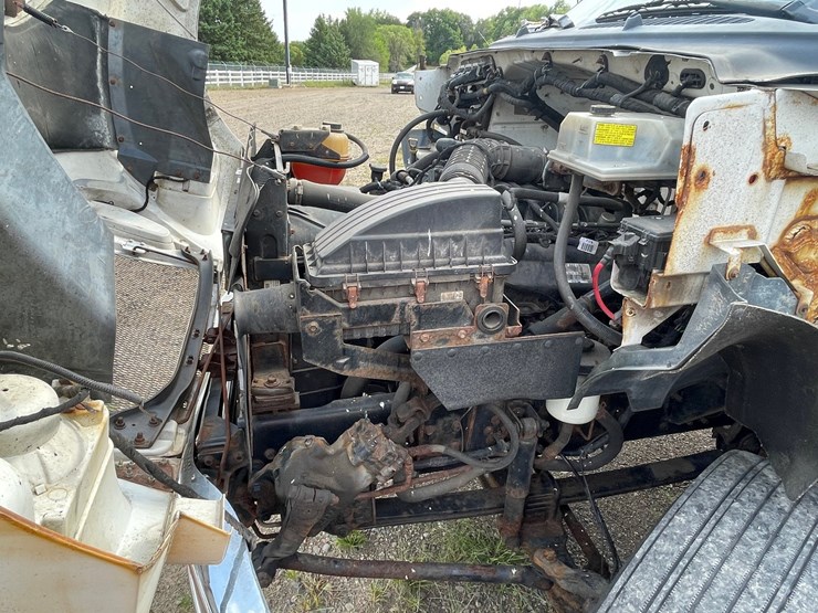 2015-ford-f650-image-5