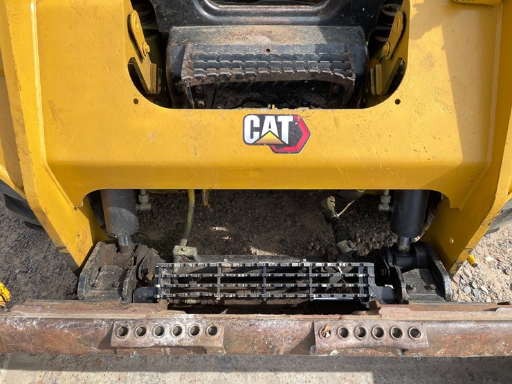 2013-caterpillar-236d3-image-14