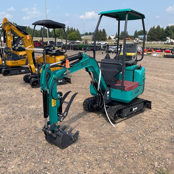 #5549 • 2026 QK16R Mini Excavator