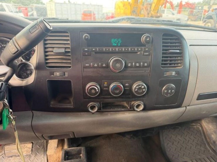 2007-gmc-sierra-3500-image-15