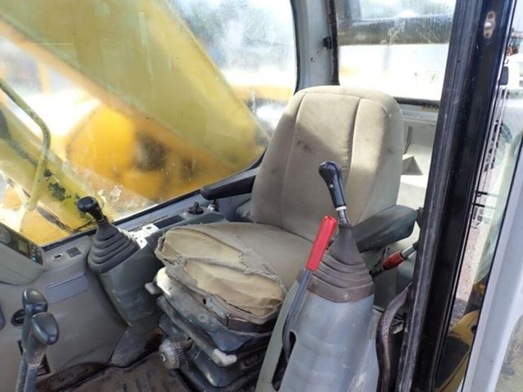 2006-kobelco-sk235sr-lc-1e-image-10