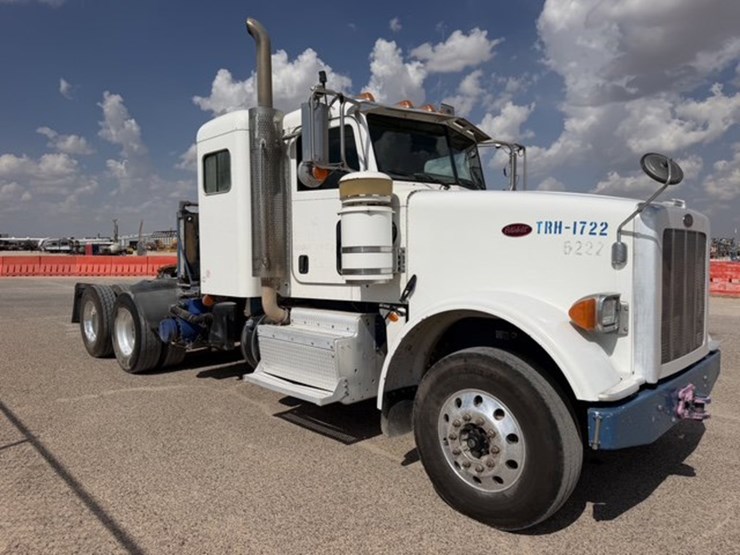 2013-peterbilt-367-image-3
