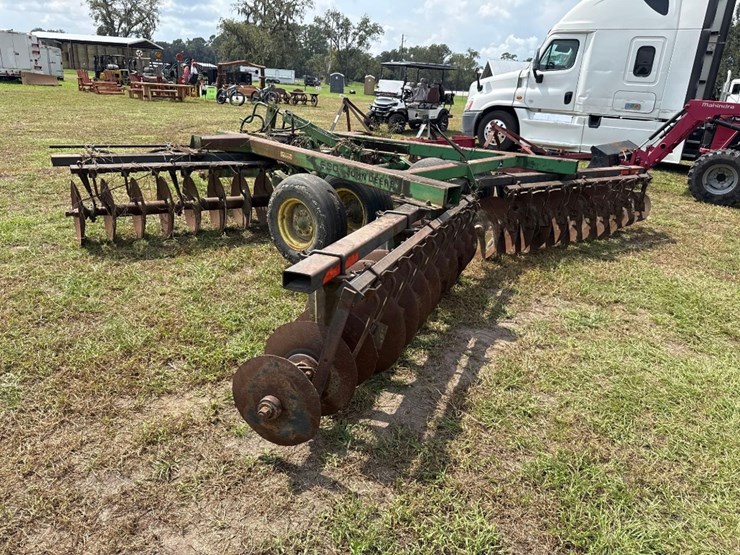 john-deere-630-image-3