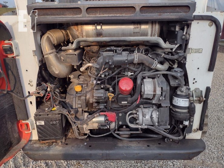 2020-bobcat-t770-image-32