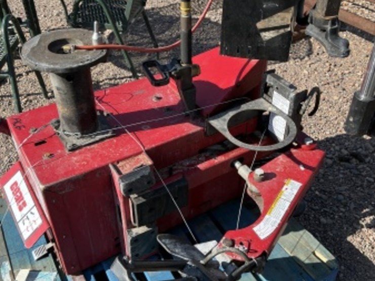 coats-80c-tire-machine-image-3
