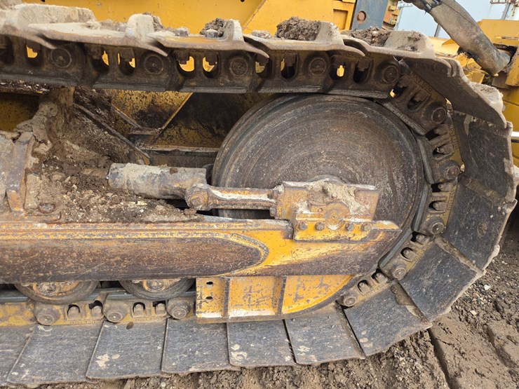 2004-deere-650h-xlt-image-54