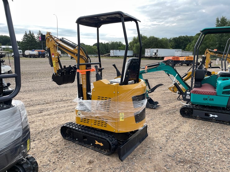 #5536-•-2026-ats-rt15r-mini-excavator-image-3