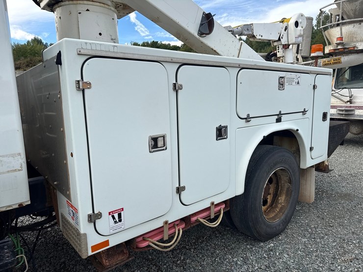 2008-international-durastar-4300-image-25