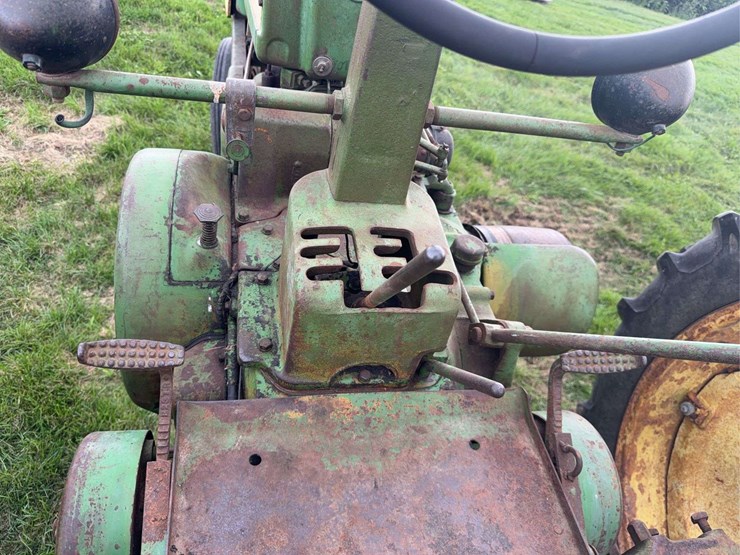 john-deere-b-image-34