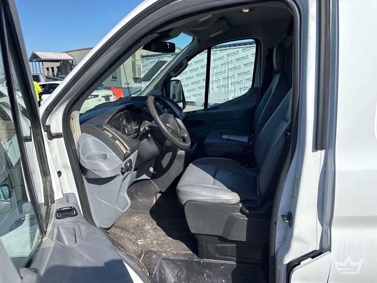 2018-ford-transit-image-8