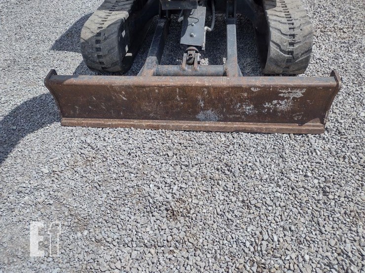 2021-deere-35g-image-18