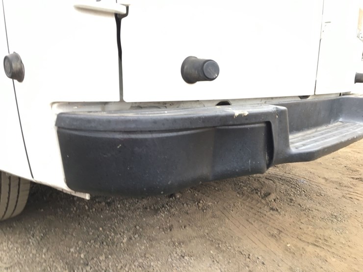 2021-nissan-nv2500-image-20