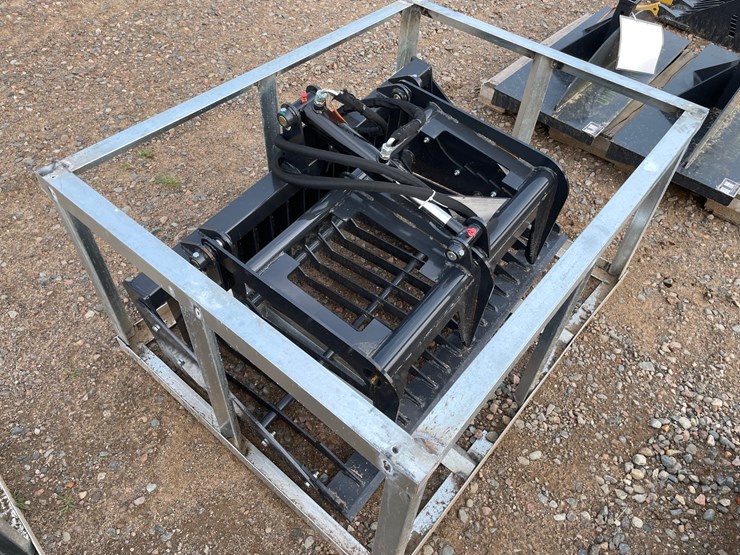 #2029-•-2026-unused-land-honor-mini-skid-steer-grapple-bucket-image-3