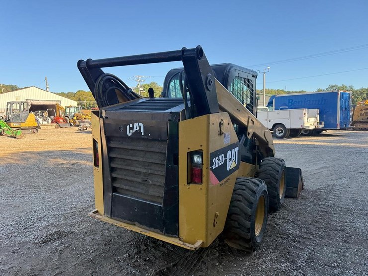 2014-caterpillar-262d-image-4