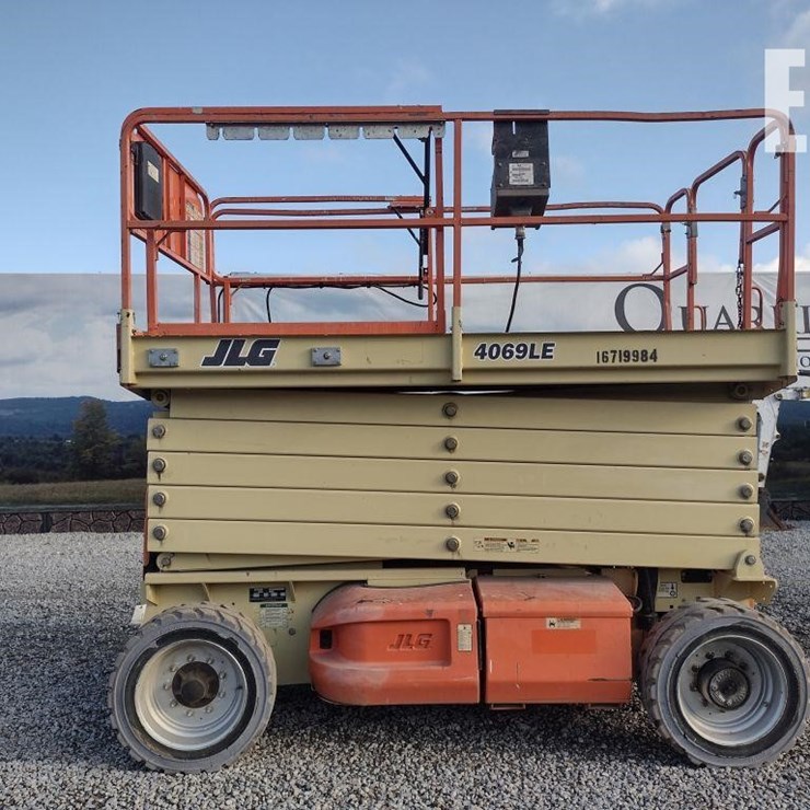 JLG 4069LE