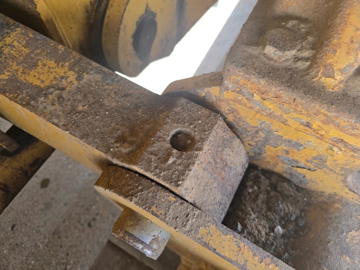2002-caterpillar-d6m-lgp-image-64