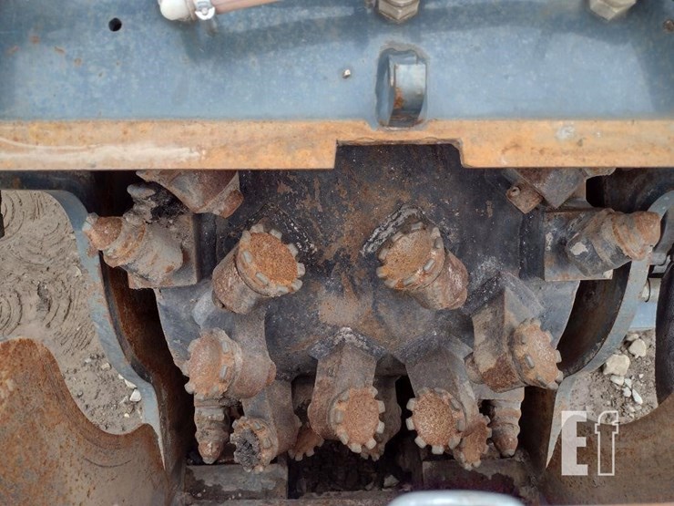 18-roadhog-pcp18hs-18-in-skid-steer-planer-image-7