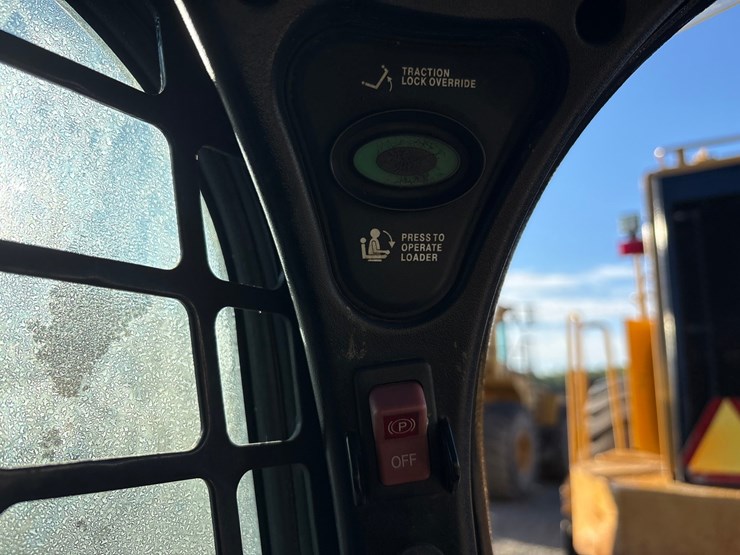2019-bobcat-t595-image-49