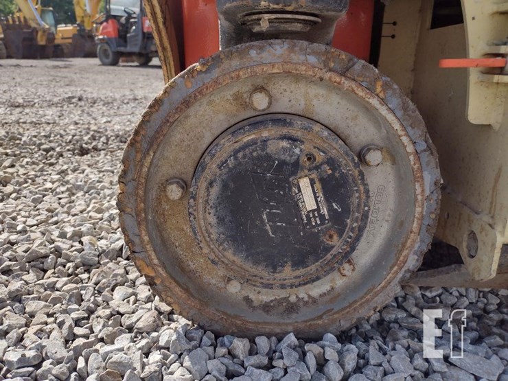 2014-jlg-1230es-image-19