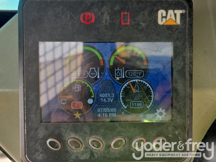 2023-caterpillar-259d3-image-53
