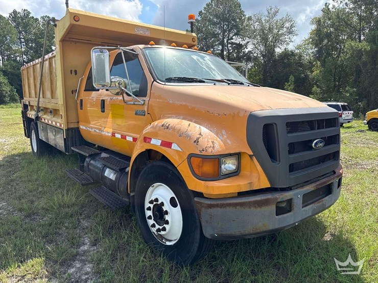 2006-ford-f650-image-2