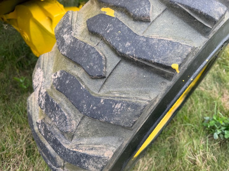deere-310c-image-45