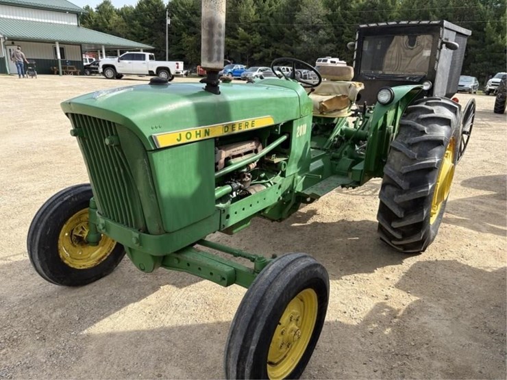 2010-john-deere-2010-image-1