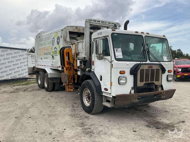 2019-peterbilt-520-image-2
