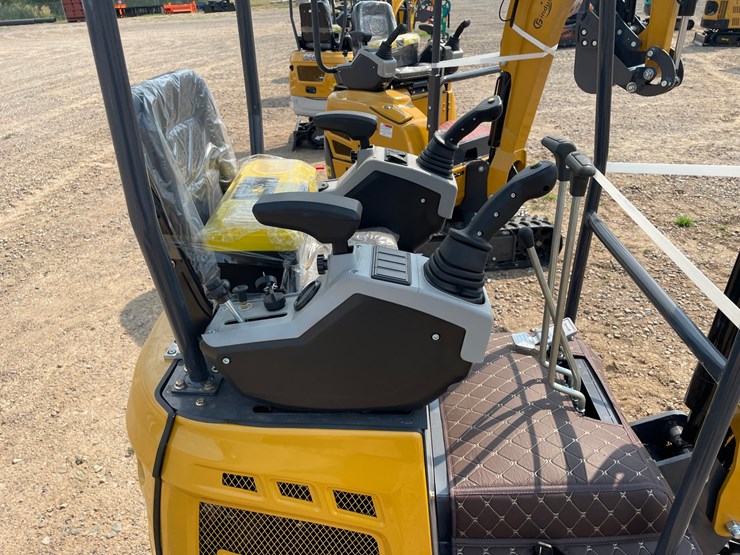 #5545-•-2025-xz20r-mini-excavator-image-7