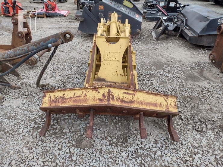 caterpillar-12h-image-3
