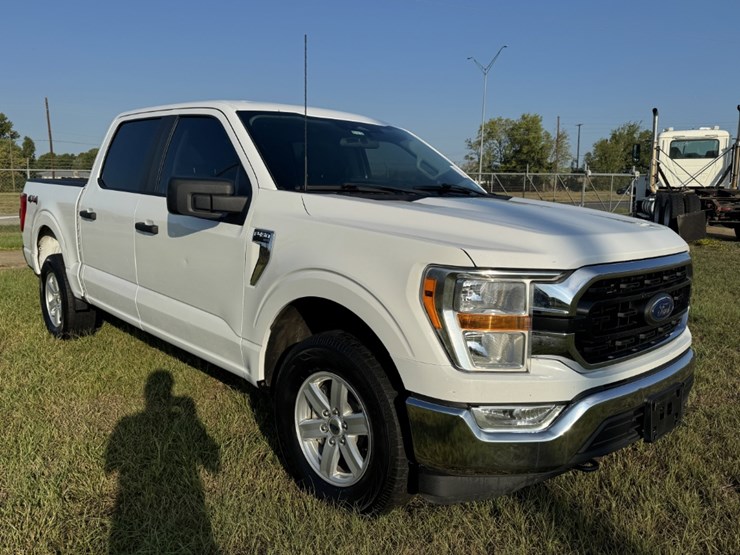 2022-ford-f150-xlt-image-3