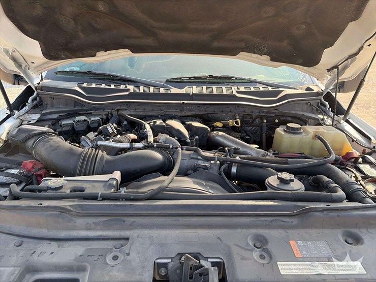 2017-ford-f550-image-9