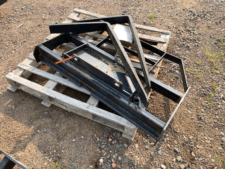 #2040-•-2026-unused-land-honor-mini-skid-steer-pallet-fork-frame-image-1