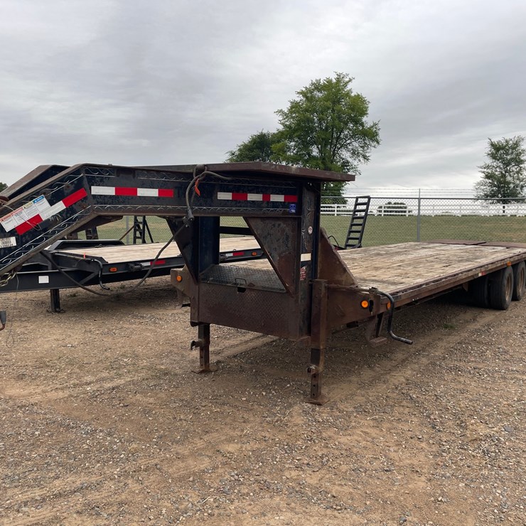 #1349 • 2014 PJ Gooseneck Trailer (Has MN Title)