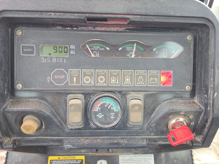 2004-deere-650h-xlt-image-45