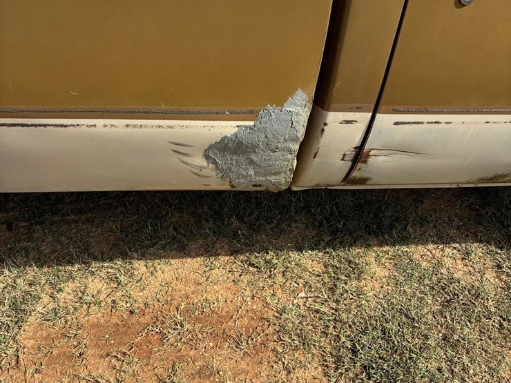 1985-chevrolet-c10-image-9