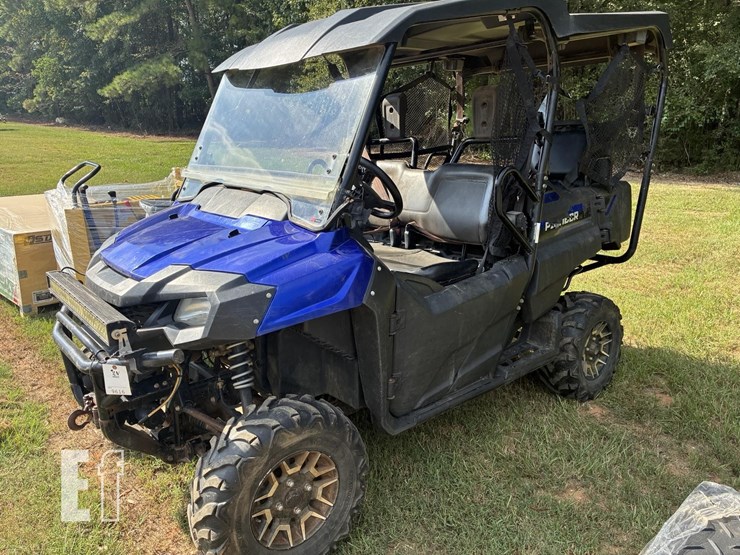 2019-honda-pioneer-700-image-1