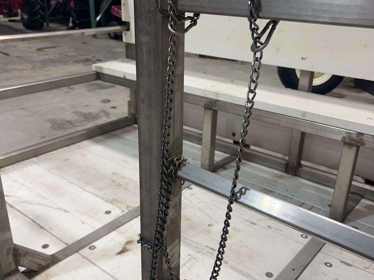 fast-hitch-stainless-steel-8’-carryall-image-9